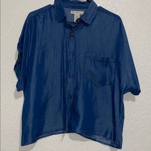 Cropped denim shirt